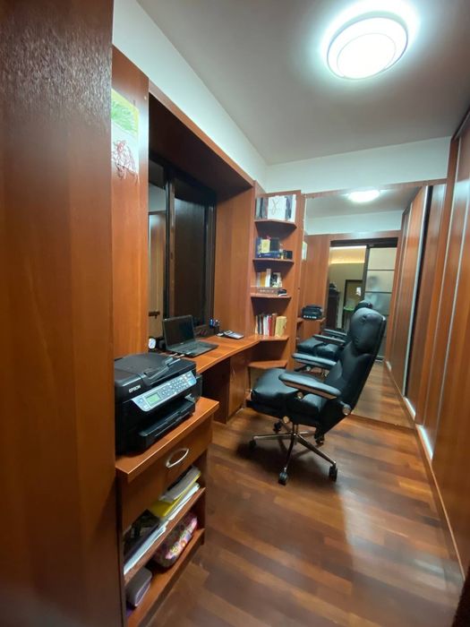 Срочно! Продается своя Эксклюзивная квартира в самом центре , м.Ойбек