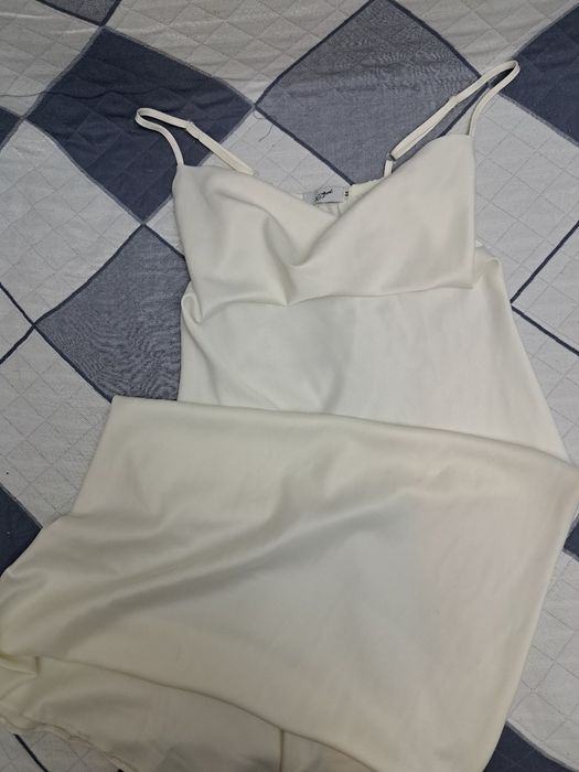 Вечернее атласное платье