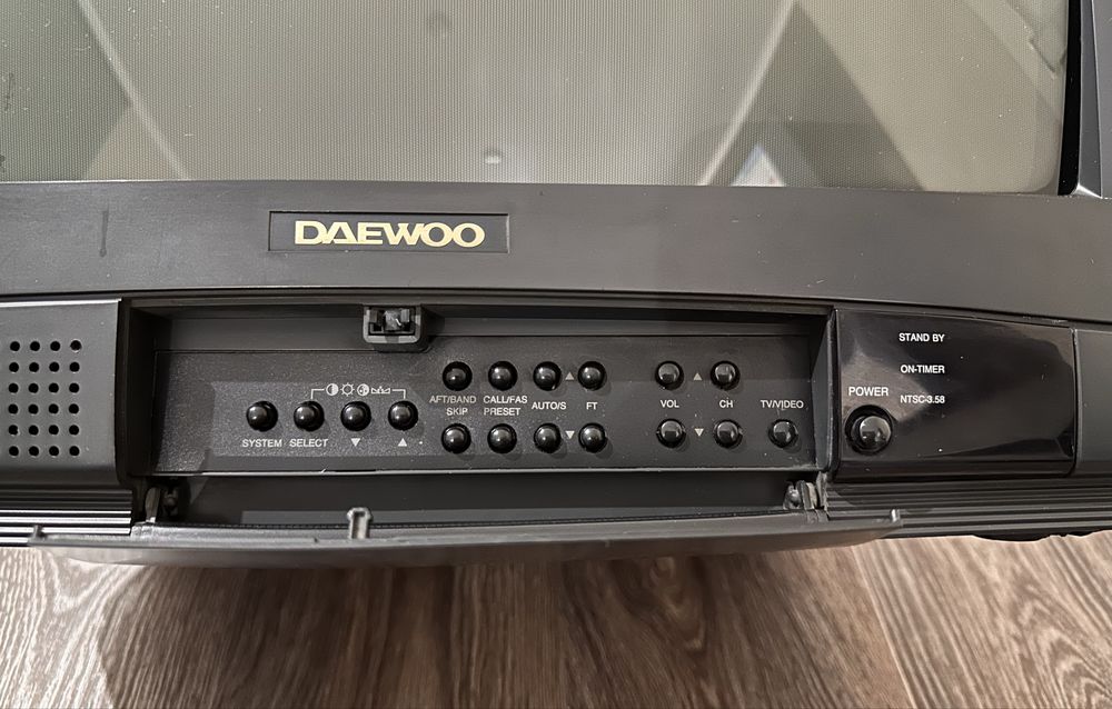 Цветной телевизор Daewoo