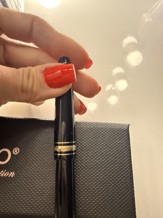 Stilou pretios montblanc 4810 penita aur 14 k