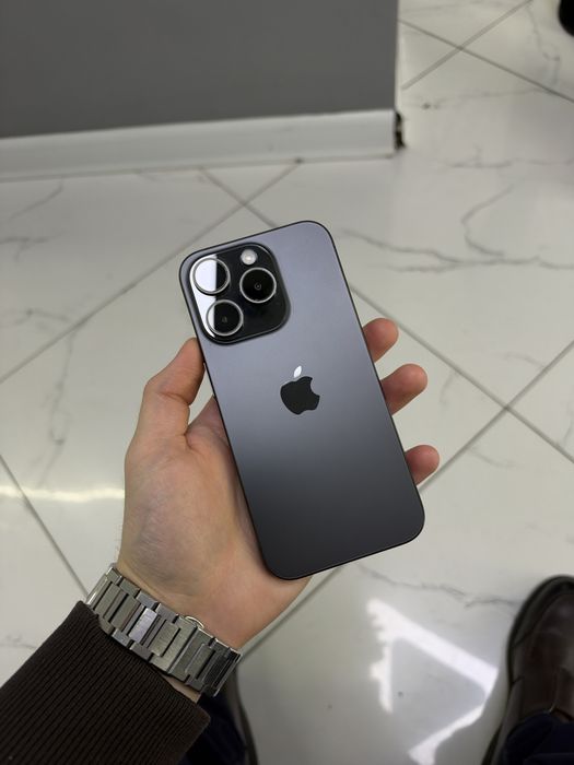 Продам iPhone 15 Pro