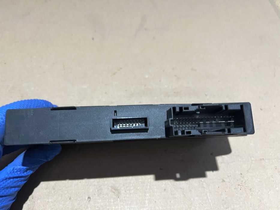 Modul CAS 3 BMW Seria 1 E87 LCI 116i 90kW 122CP 2008 - Cod 6135 9147196 01 2080191889