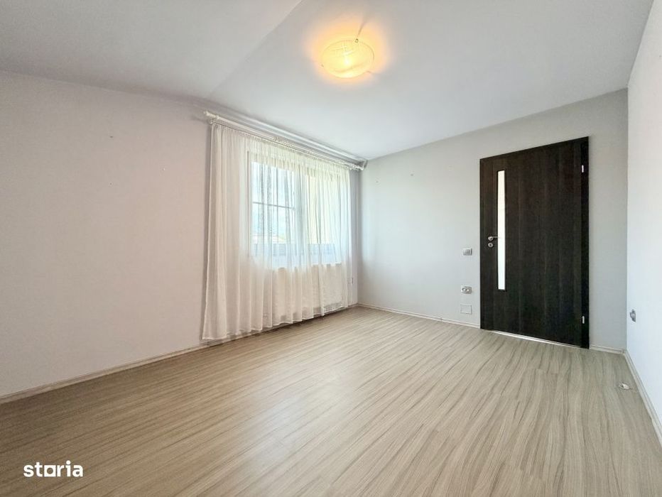 Apartament 4 camere, terasa 25 mp, imobil tip vila, zona Iulius Mall