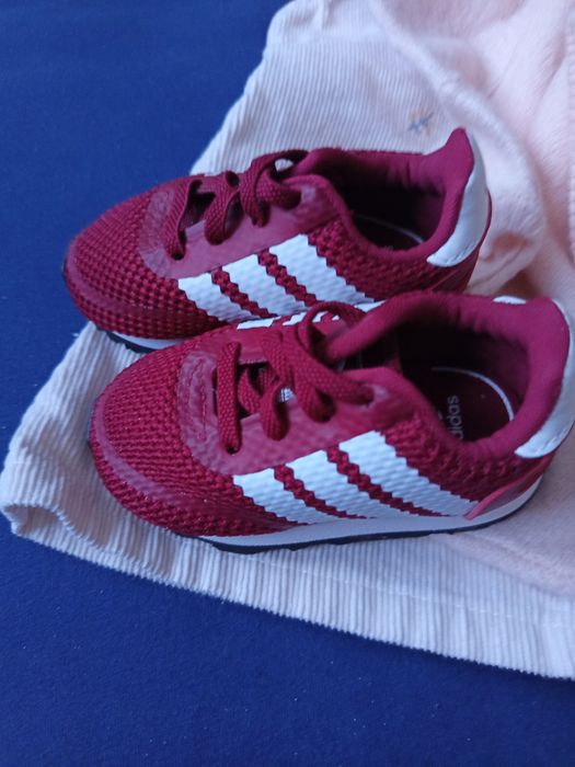 Adidas mărimea 19