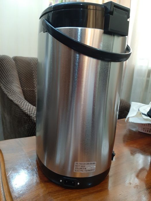 Термопот Nicau новый 6.8 л