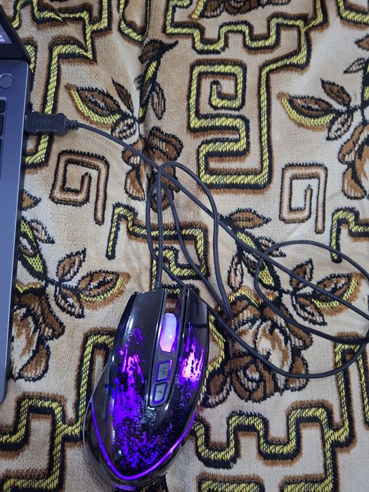 Игровая мышка длинная