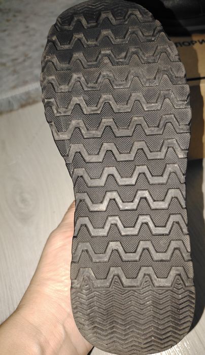 Продам туфли для мальчика
