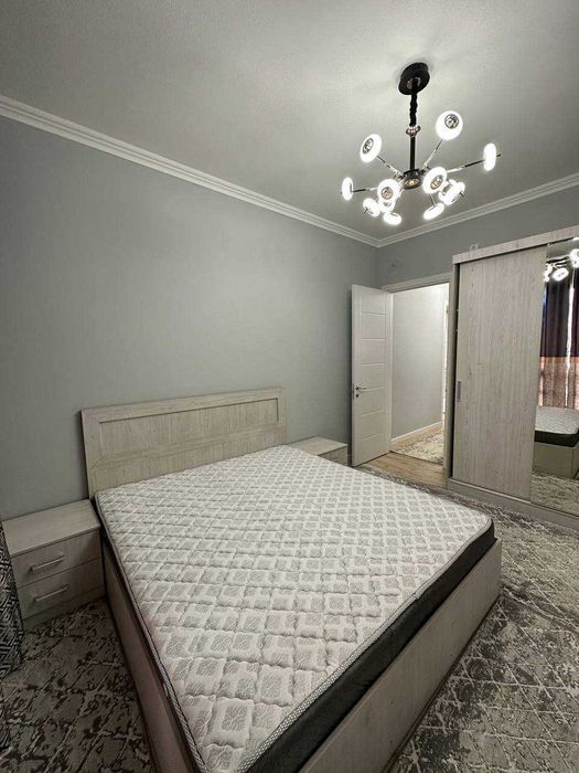 R1 Сдаётся УЮТНАЯ квартира 1/2/5 на Ойбек, ор-р Кафе Бон !