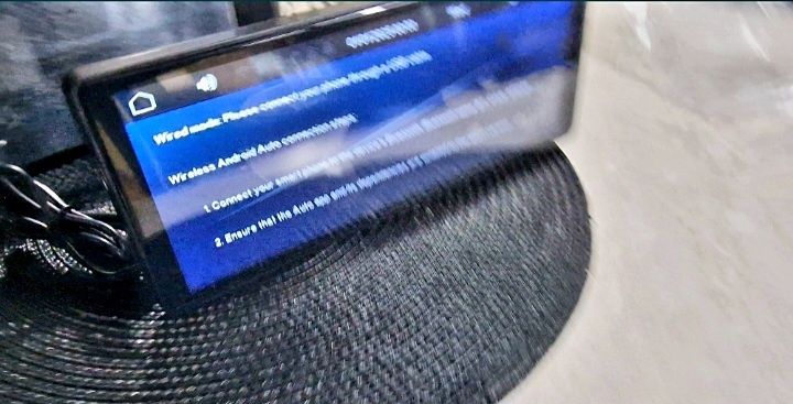 Безжичен мултимедиен дисплей Android Auto Carplay+камера за заден ход