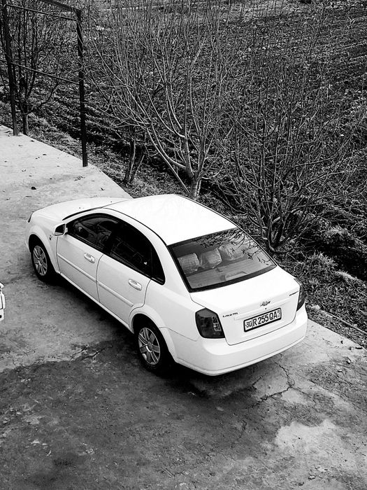 Oq gentra 56 ming yurgan toza benzi holatida hech qayeri almashmagan..