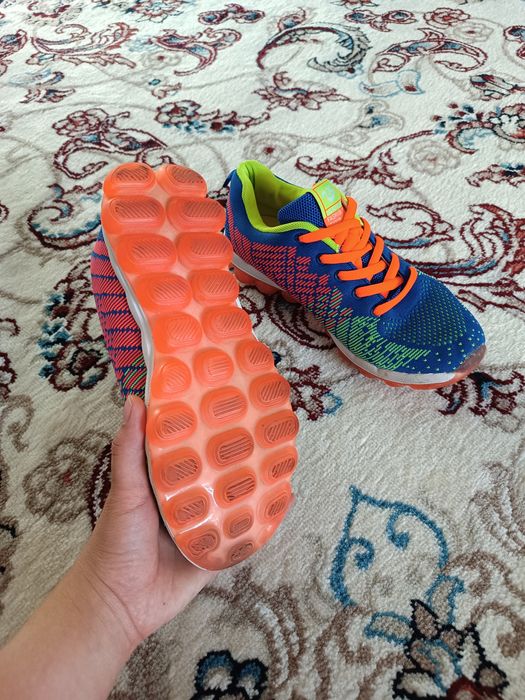 Кроссовки размер 39