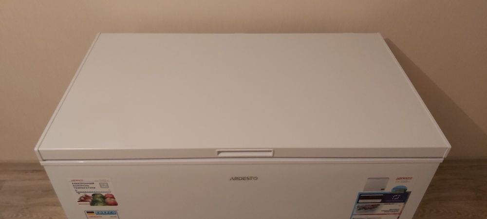 Морозильник ARDESTO 290л в отличном состоянии