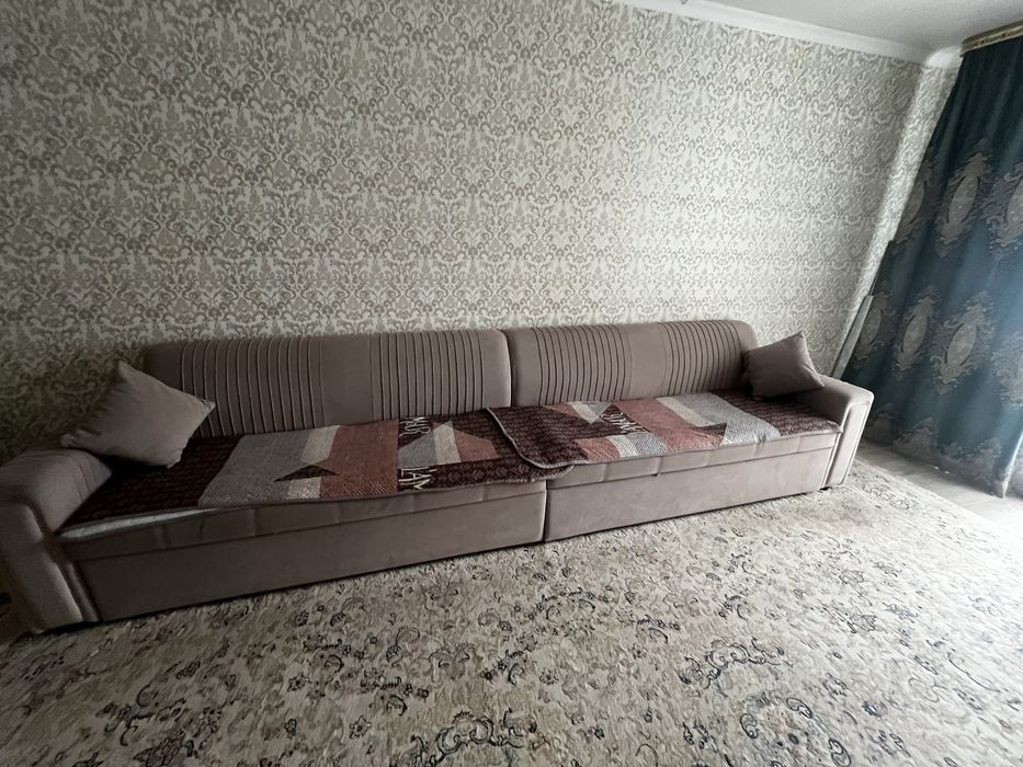 Диван для зала 4 метра