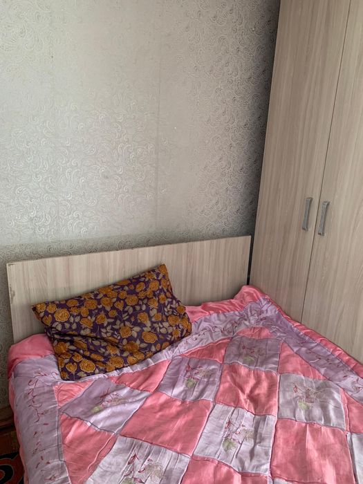 Продам спальный гарнитур