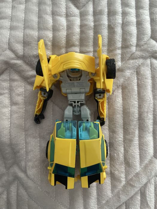 Трансформеры фигурка бамблби в хорошем состоянии б/у