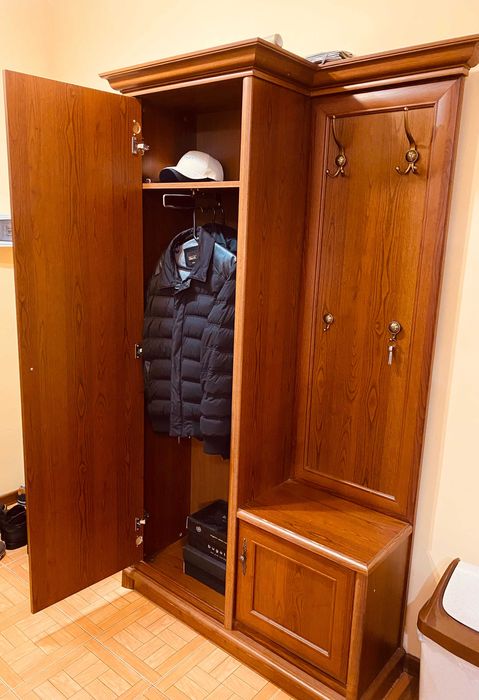 Шкаф Гербор для прихожей