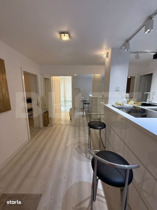 Apartament 3 camere, decomandat, zona Centrala