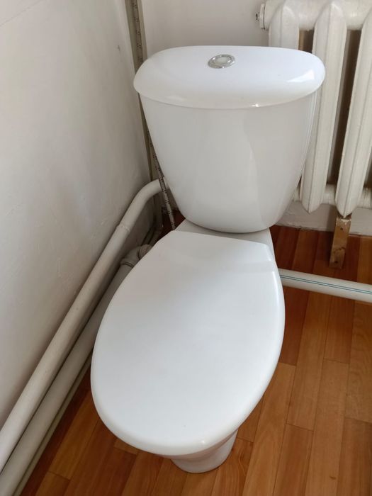 Срочно продам унитаз