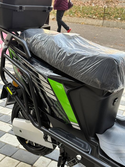 Электронный скутер Skillmax 2000 watt