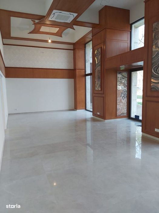 Zona Piata Unirii 95mp Vad comercial