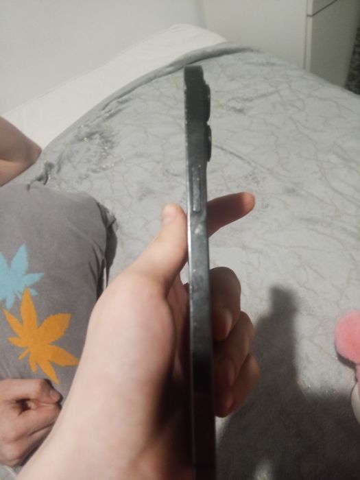 Обменяю 12 про Макс на модель выше