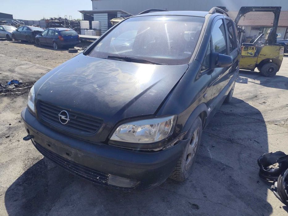 Opel Zafira 2.0 дизел - 101к.с - 2000г. на части