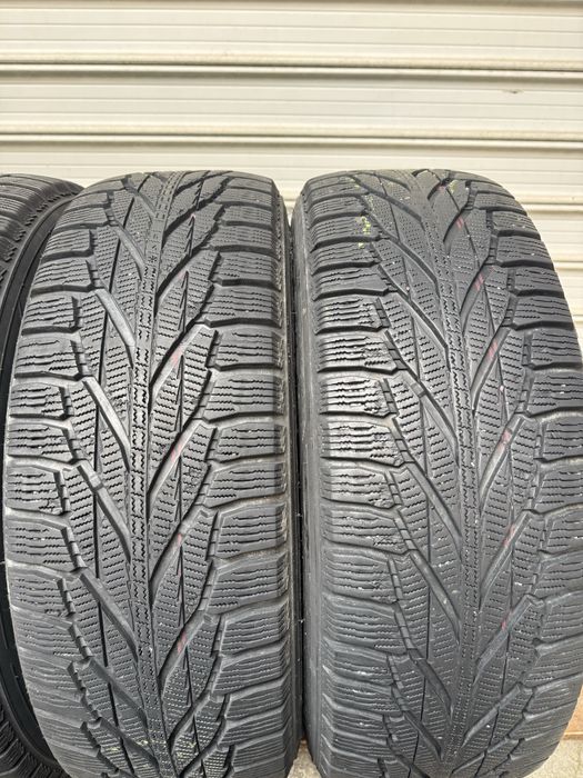 215 70 16 Nokian