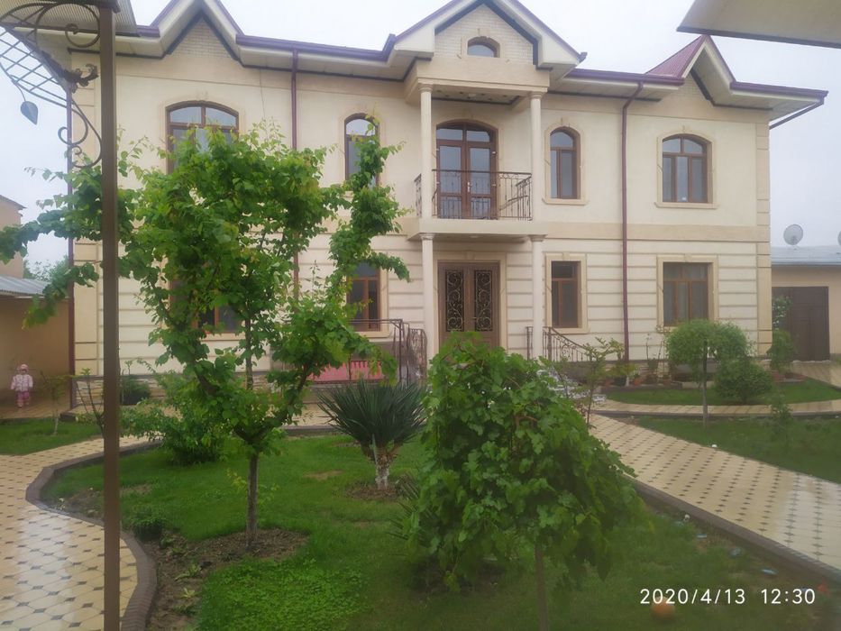узимни ховли уйим сотилади