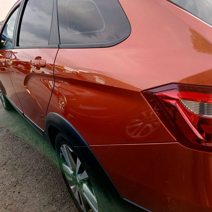 LADA VESTA SW CROSS 1.6 MEXANIKA 1 qo'l haydalgan moshina holati zor