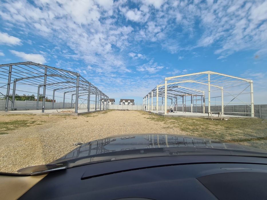 Hala pe structura metalica invelita 9x22