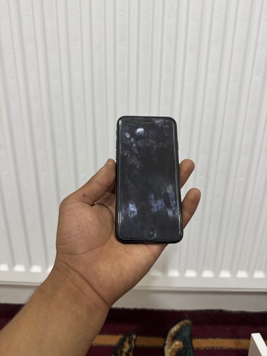Iphone 7   128 gb akuratni ishlatilgan