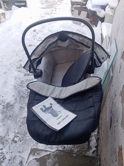 Продам детскую коляску