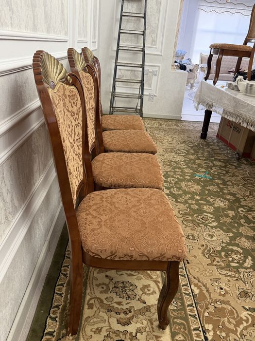 Стулья для зала