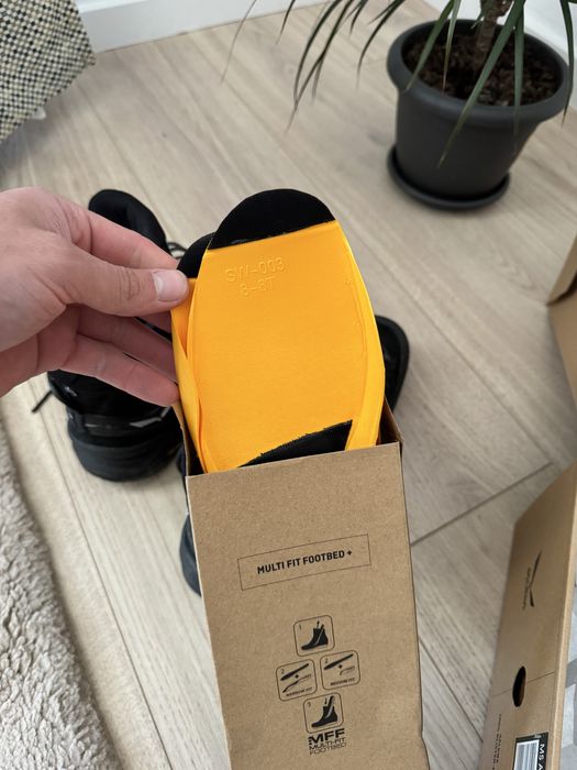 Bocanci drumetie, SALEWA nr. 42