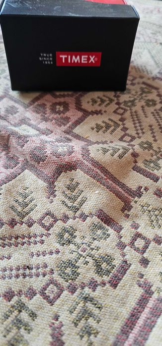 cutie ceas orient timex