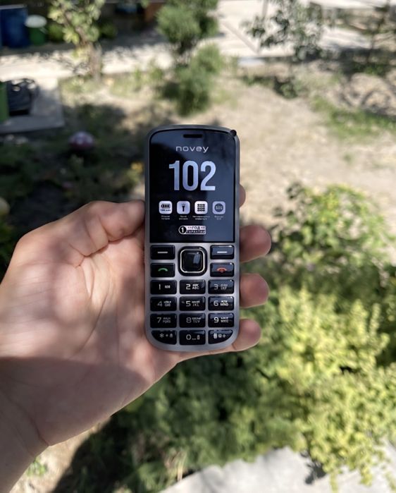 Novey 102 tugmali telefon — Nokia ga o‘xshash Original