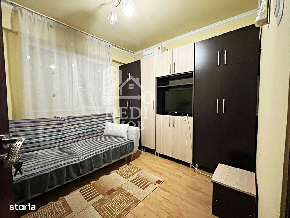 Apartament cu 2 camere de vanzare zona Rogerius, Oradea