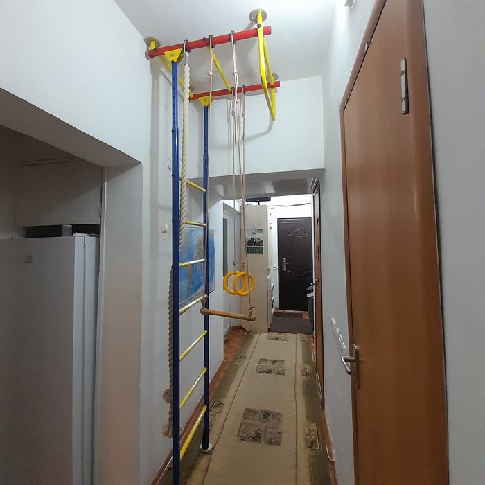 Продам детскую спортивную стенку.