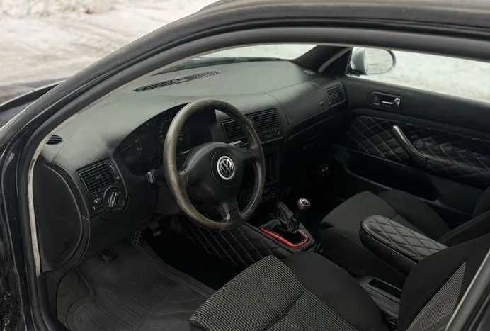 Volkswagen golf 1999год