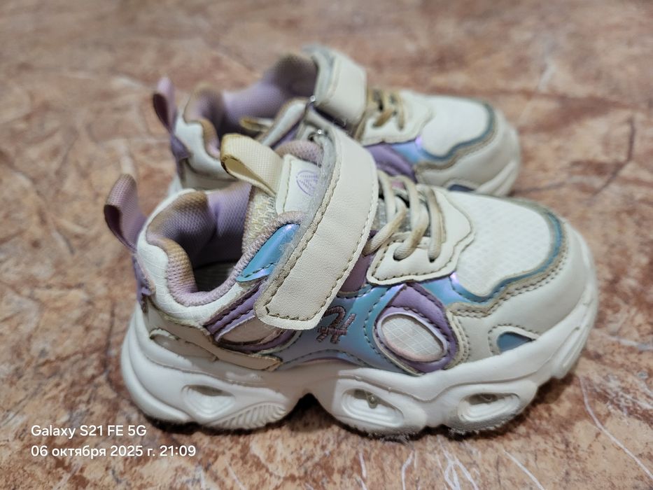 Детская обувь разного размера