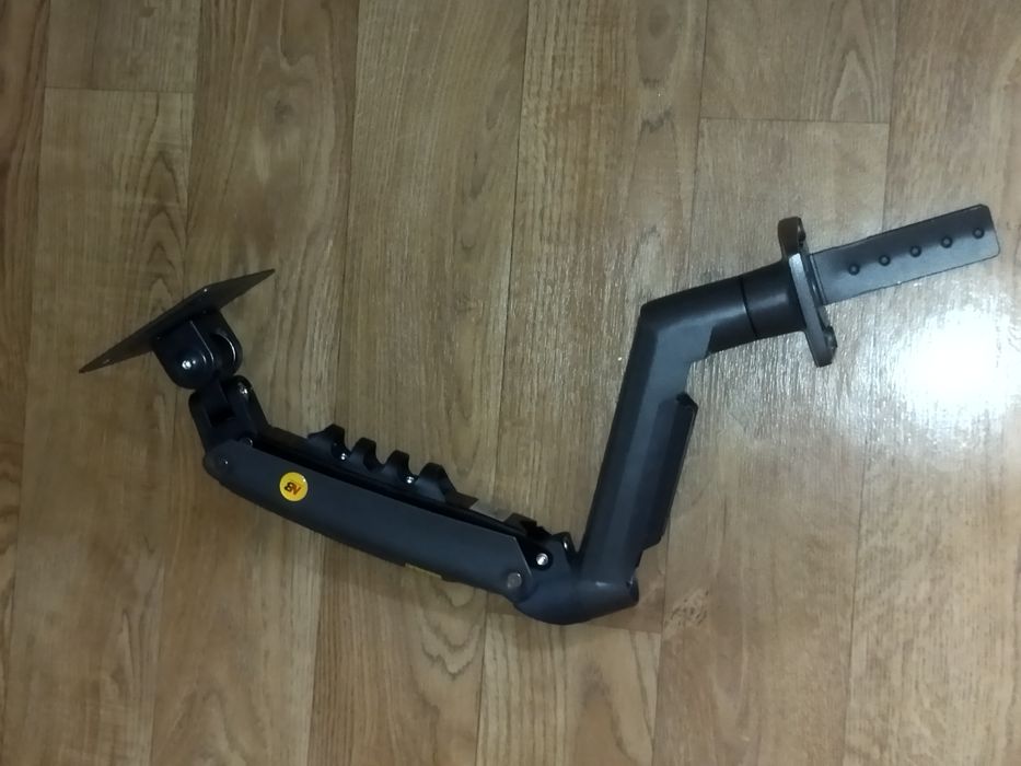 продаю кронштейн