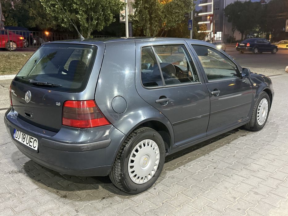 VOLKSWAGEN Golf 2000 — imagine 3