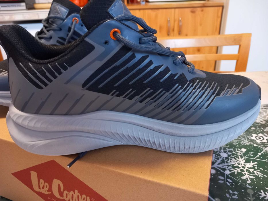 Нови маратонки LEE COOPER