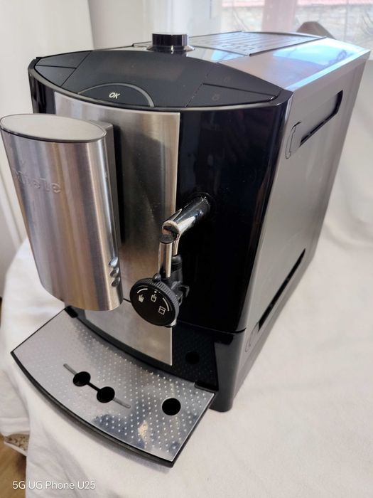 Автоматична кафемашина Miele. Кафе машина Miele.