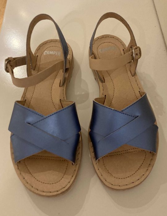 Продавам нови сандали CAMPER за момиче ,№35.