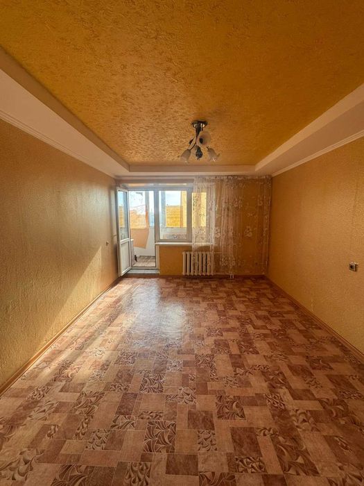 Продам 2-комнатную квартиру в 4 мкр