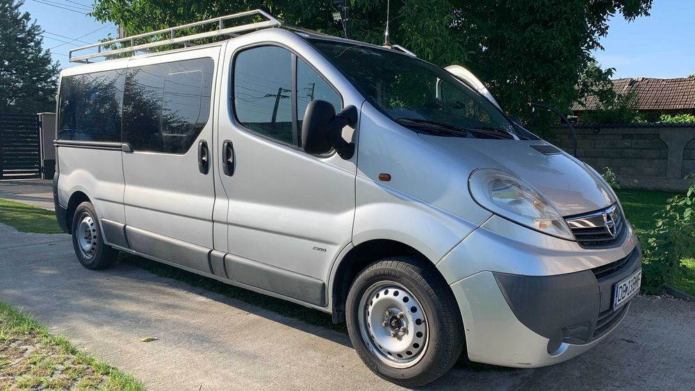 Opel Vivaro 2.0 CDTI 114 CP | 2011 | 8+1 Locuri | Autoturism | Model Lung | Renault Trafic | Nissan Primastar