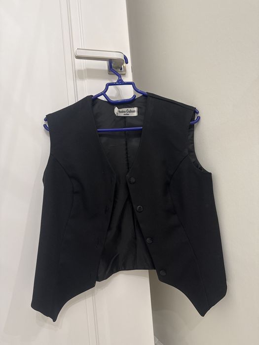 Жилетка черная для школы