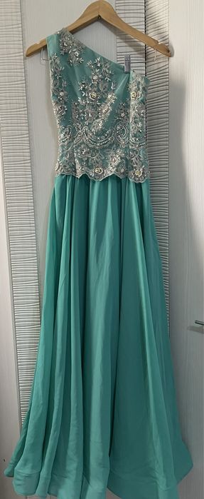 Продам выпускное платье