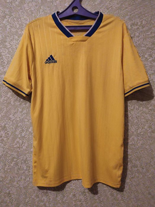 Футбольный форма